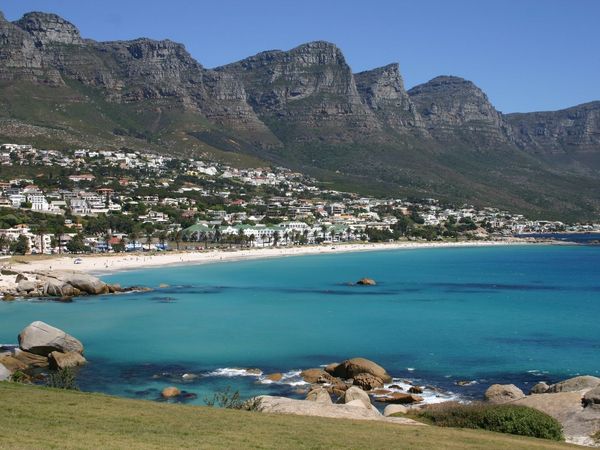 9-Day South Africa Adventure: From Cityscapes to Safaris